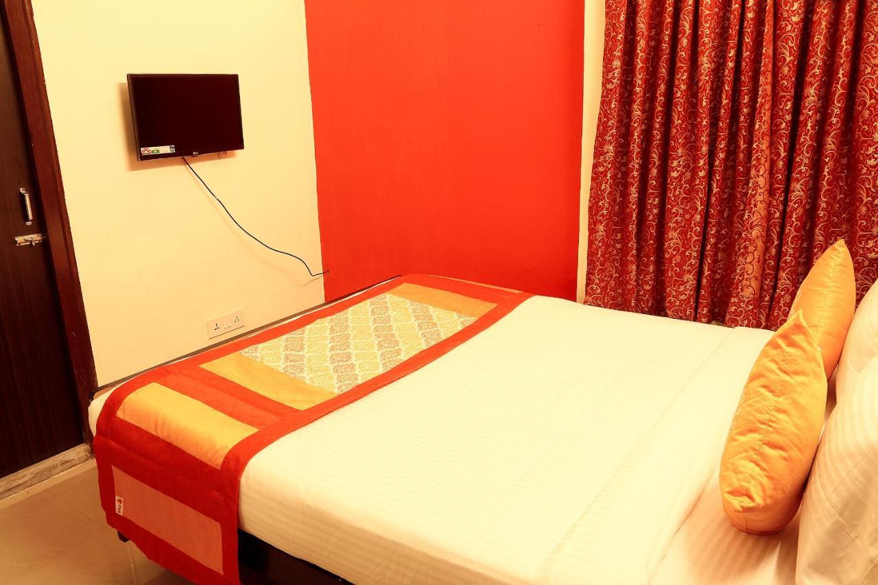 Oyo 3418 Hotel Amit 加尔各答 外观 照片